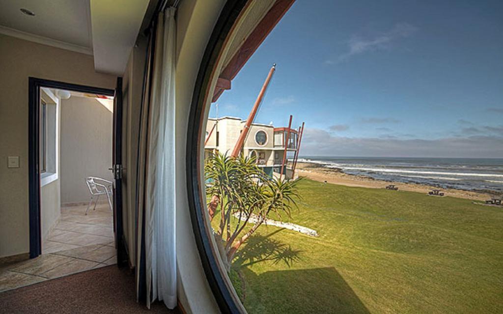 Beach Lodge 스바코프문트 객실 사진