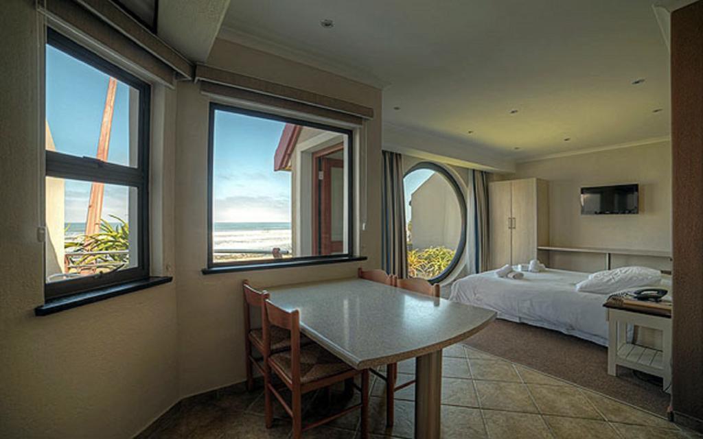 Beach Lodge 스바코프문트 객실 사진